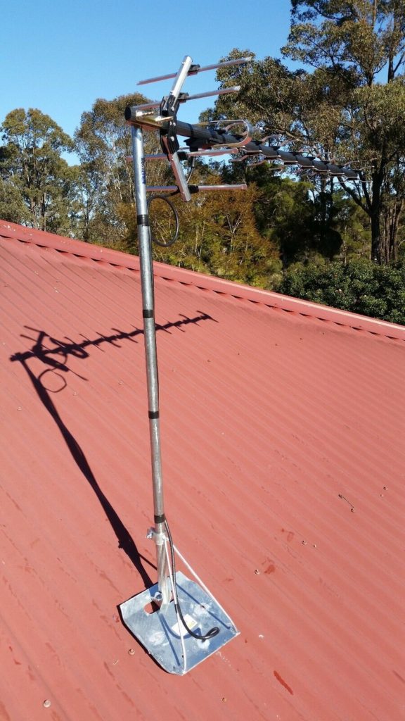 Tin Roof Antenna Mount The Antenna Company The Antenna Company